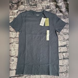 Mens Goodfellow & Co size Small Tee in subdued blue